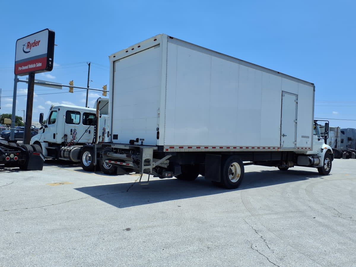 2019 Navistar International 4300 870239