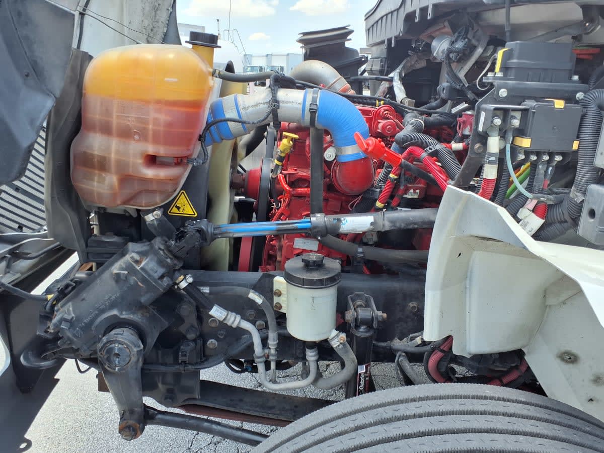 2019 Navistar International 4300 870239
