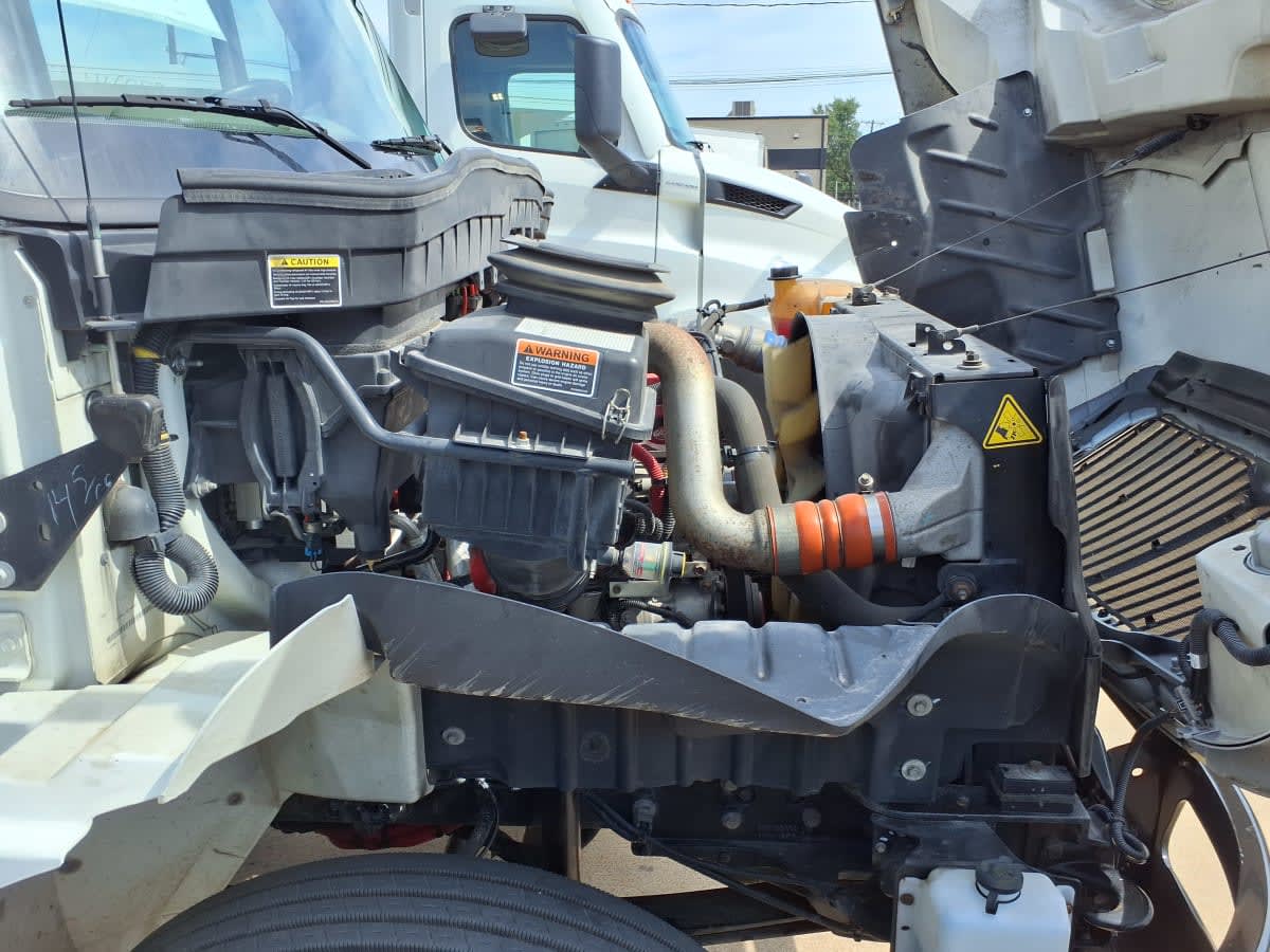 2019 Navistar International 4300 870241