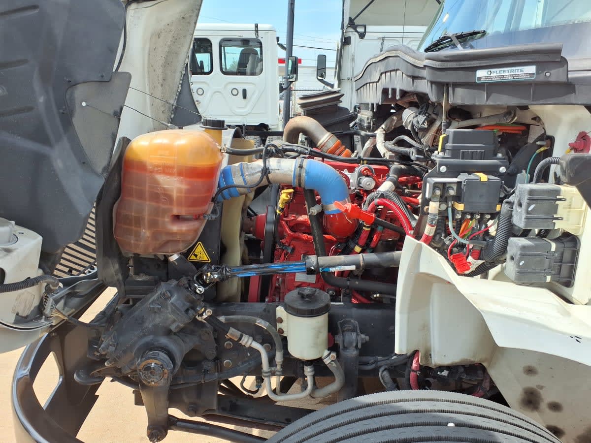 2019 Navistar International 4300 870241