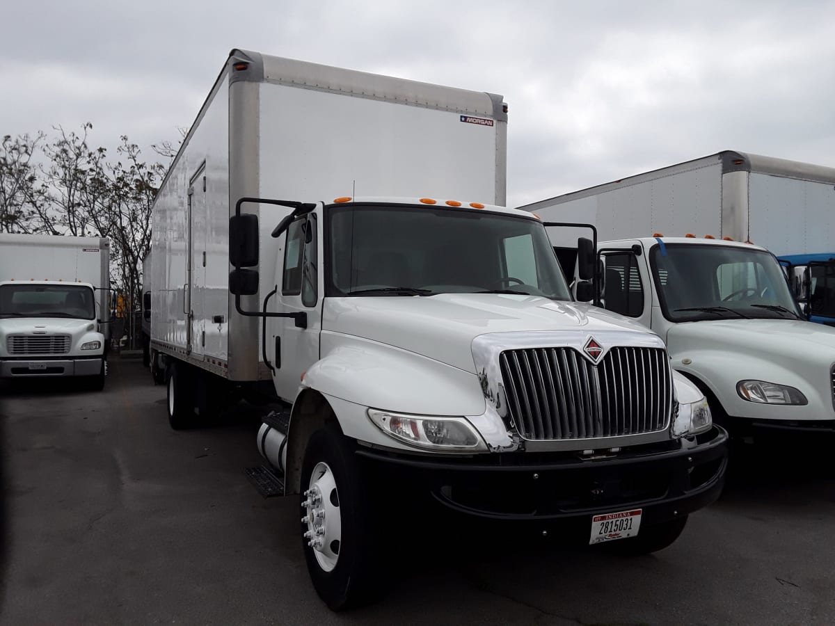 2019 Navistar International 4300 870244