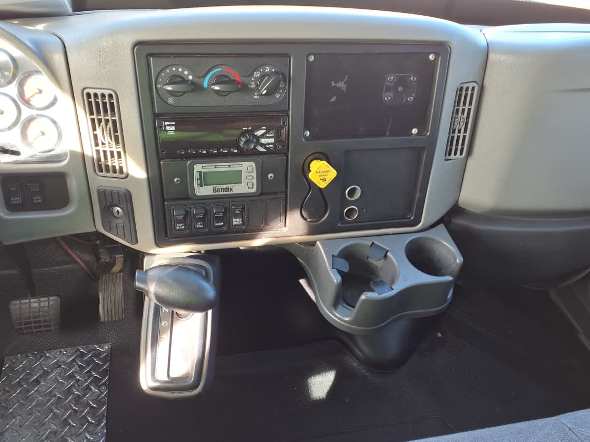 2019 Navistar International 4300 870248