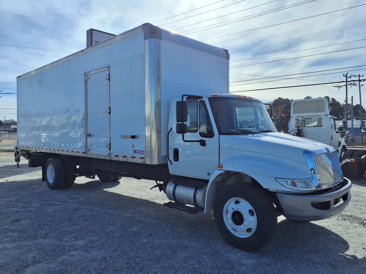2019 Navistar International 4300 870248