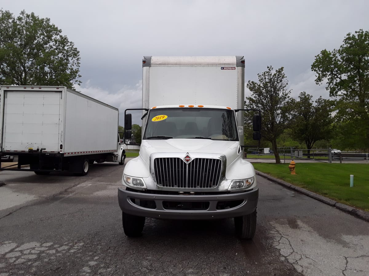 2019 Navistar International 4300 870257