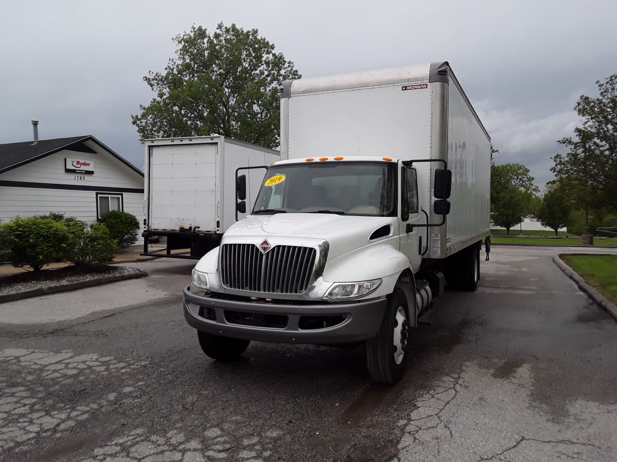 2019 Navistar International 4300 870257