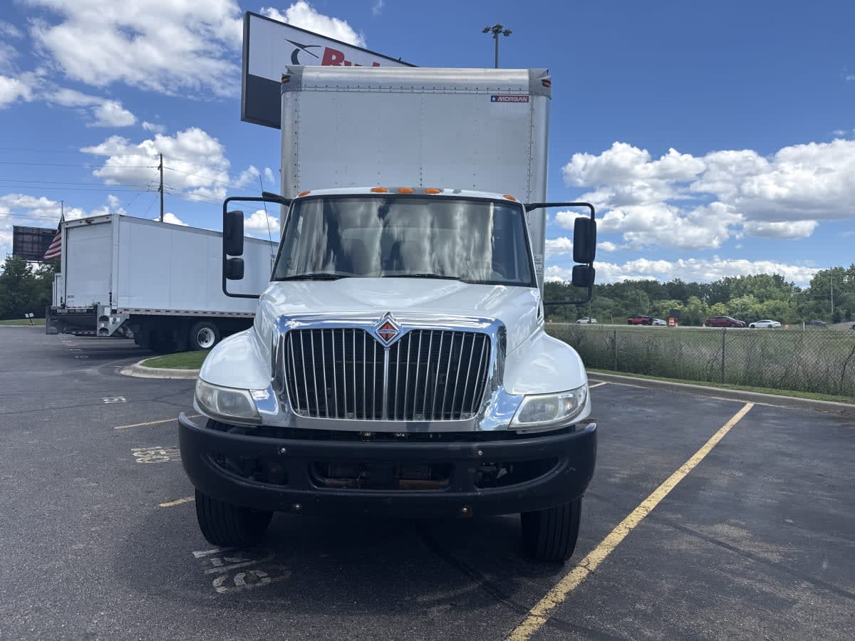 2019 Navistar International 4300 870261