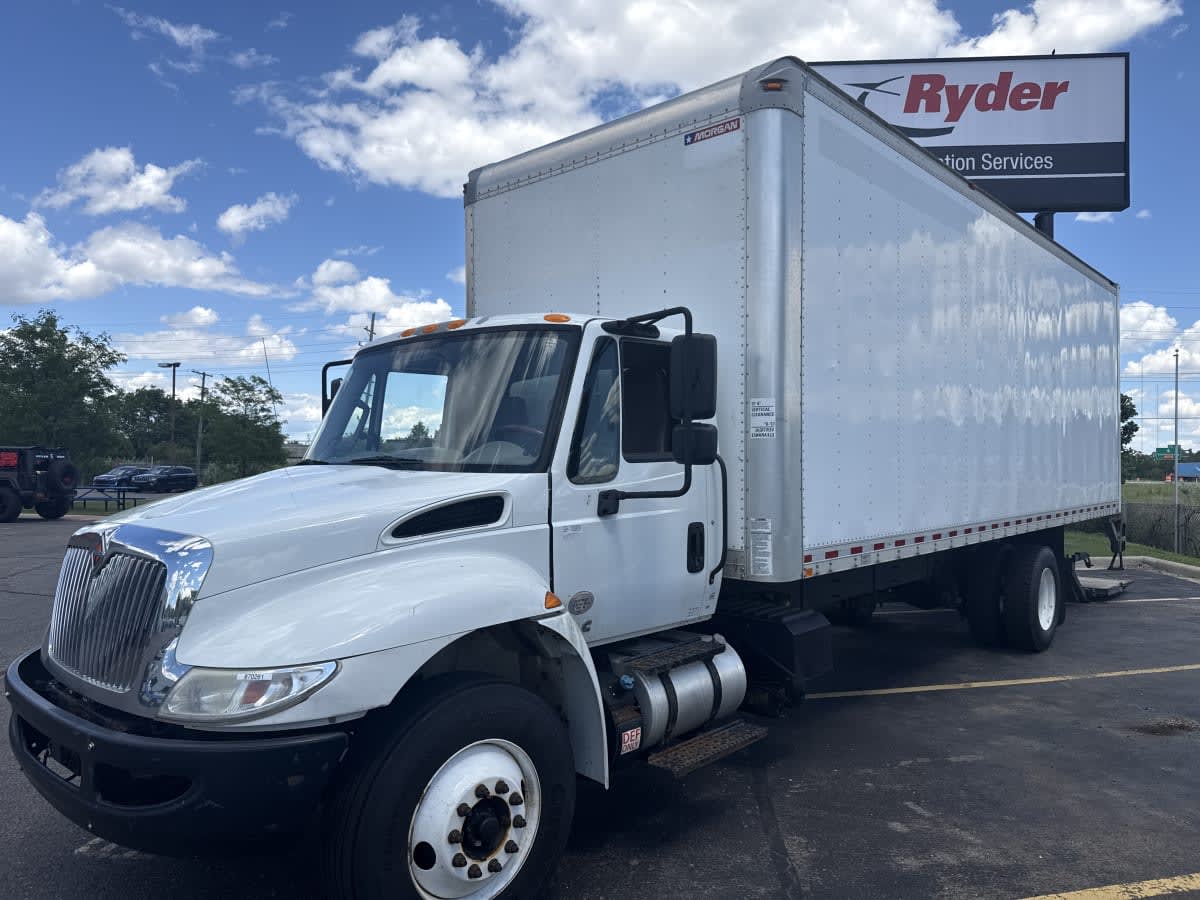 2019 Navistar International 4300 870261