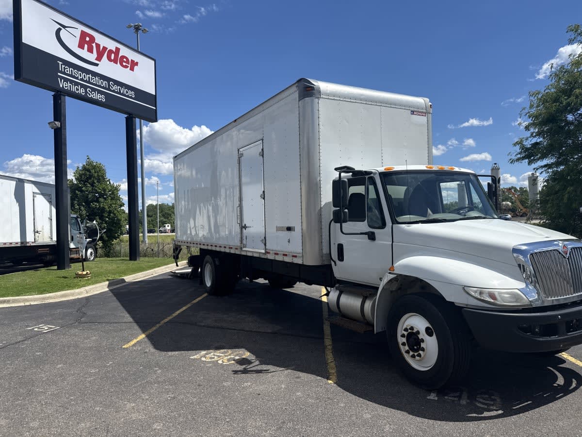 2019 Navistar International 4300 870261