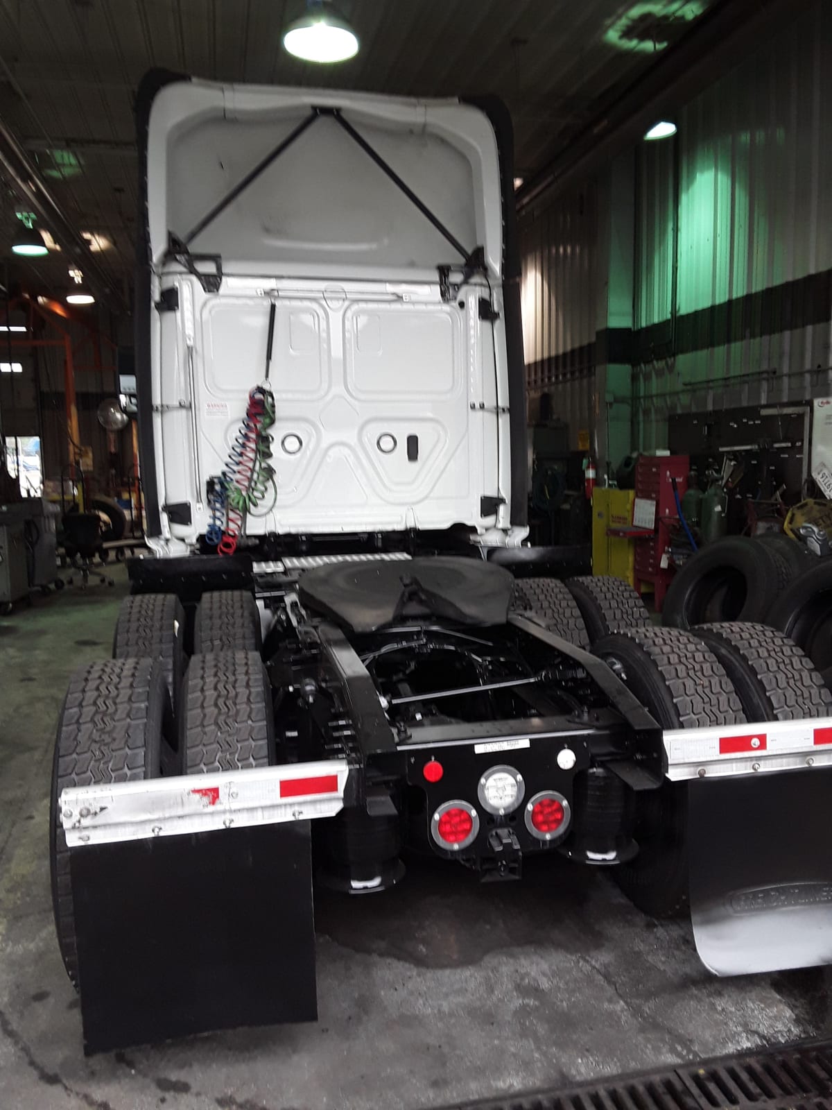 2019 Freightliner/Mercedes NEW CASCADIA PX12664 870286