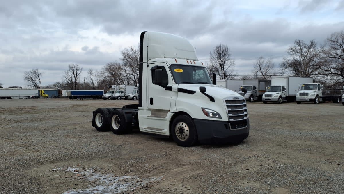 2019 Freightliner/Mercedes NEW CASCADIA PX12664 870297