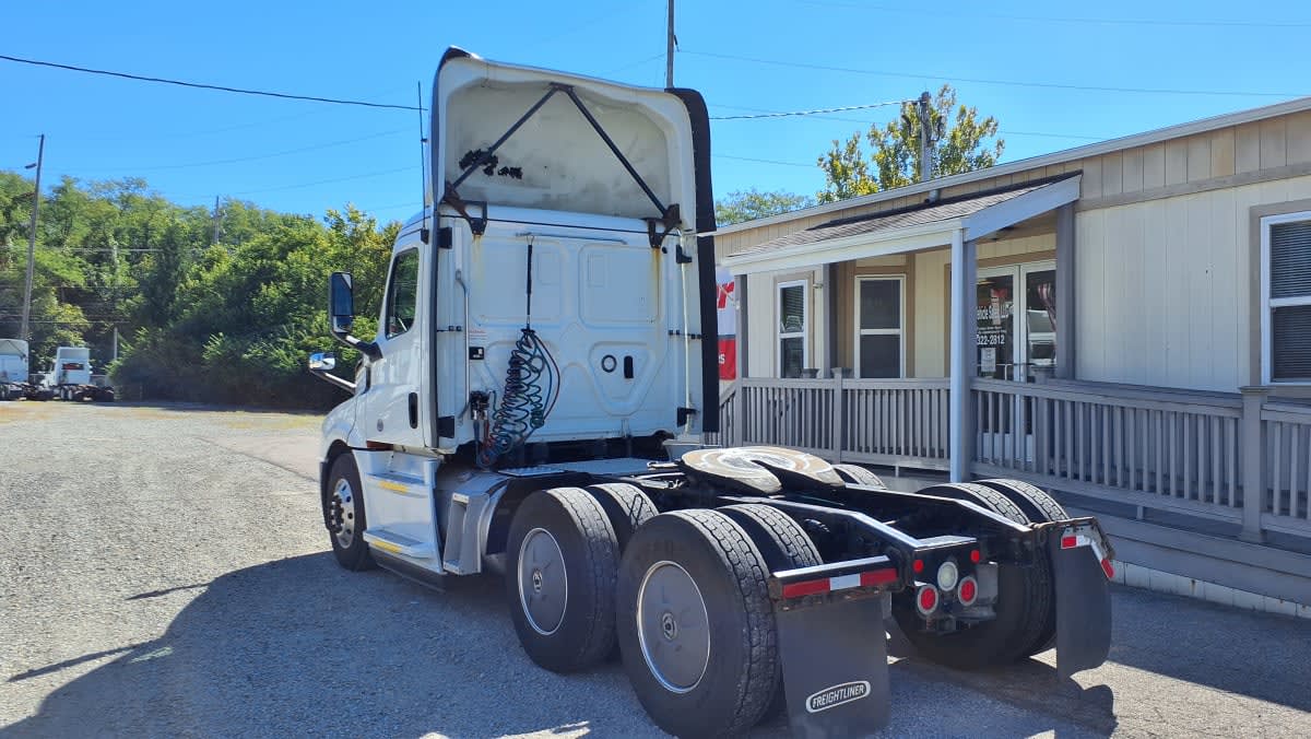 2019 Freightliner/Mercedes NEW CASCADIA PX12664 870308