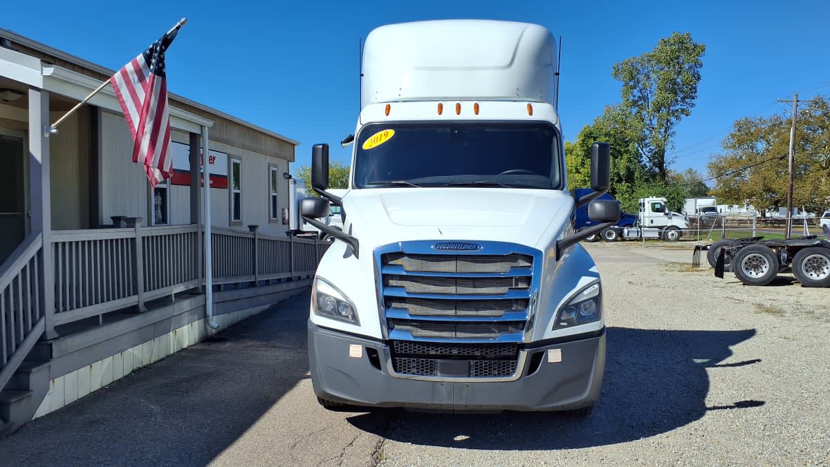2019 Freightliner/Mercedes NEW CASCADIA PX12664 870308