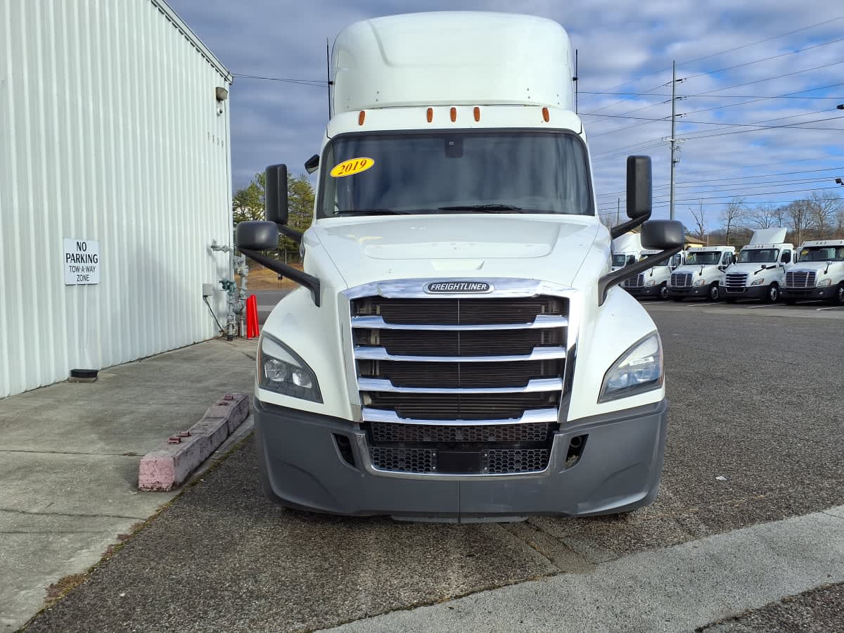2019 Freightliner/Mercedes NEW CASCADIA PX12664 870310