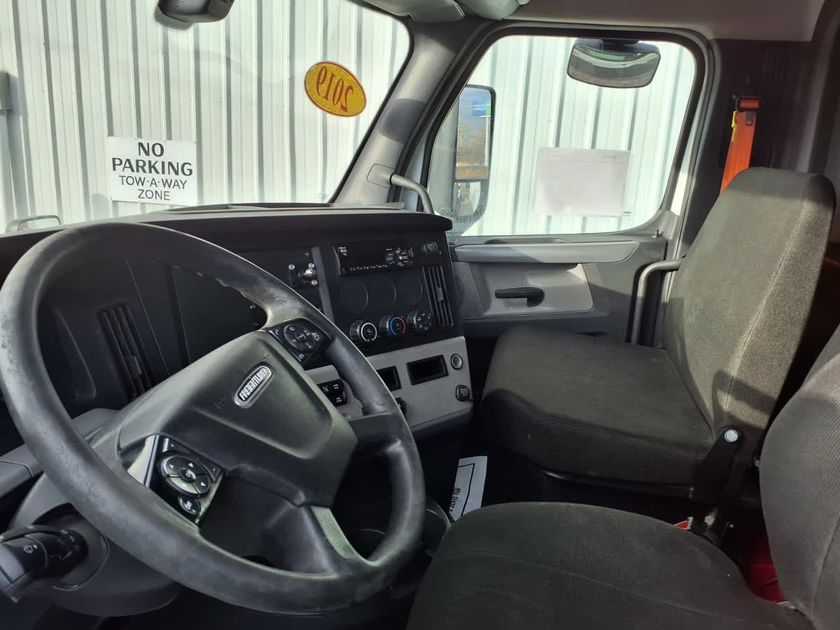 2019 Freightliner/Mercedes NEW CASCADIA PX12664 870310