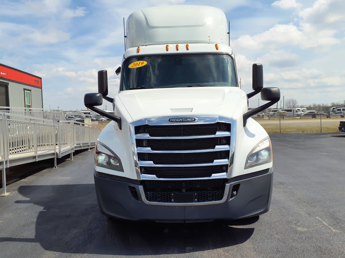 2019 Freightliner/Mercedes NEW CASCADIA PX12664 870318