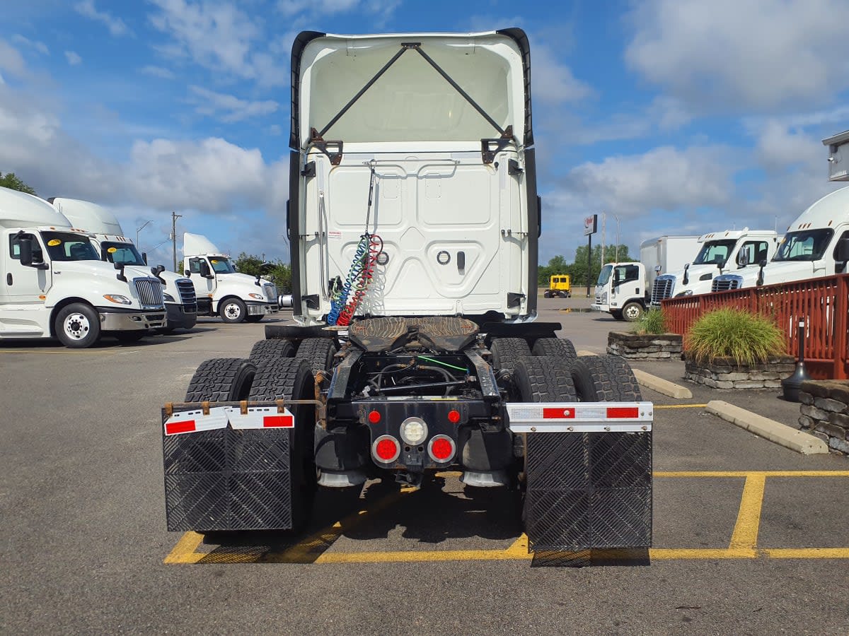 2019 Freightliner NEW CASCADIA PX12664 870329