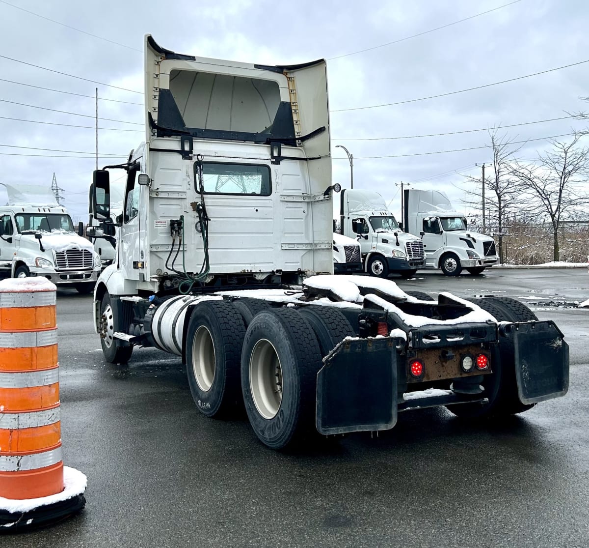 2019 Volvo VNL64T-300 870333