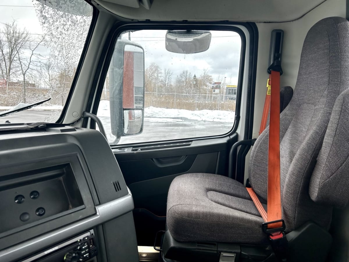 2019 Volvo VNL64T-300 870333