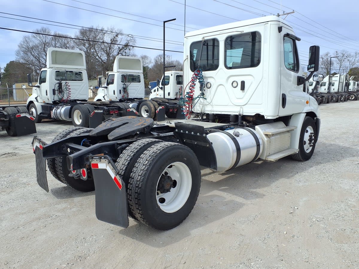 2019 Freightliner/Mercedes CASCADIA 113 870340