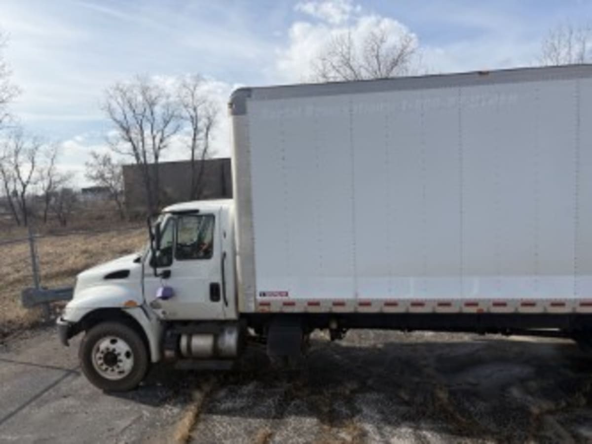 2019 Navistar International 4300 870353