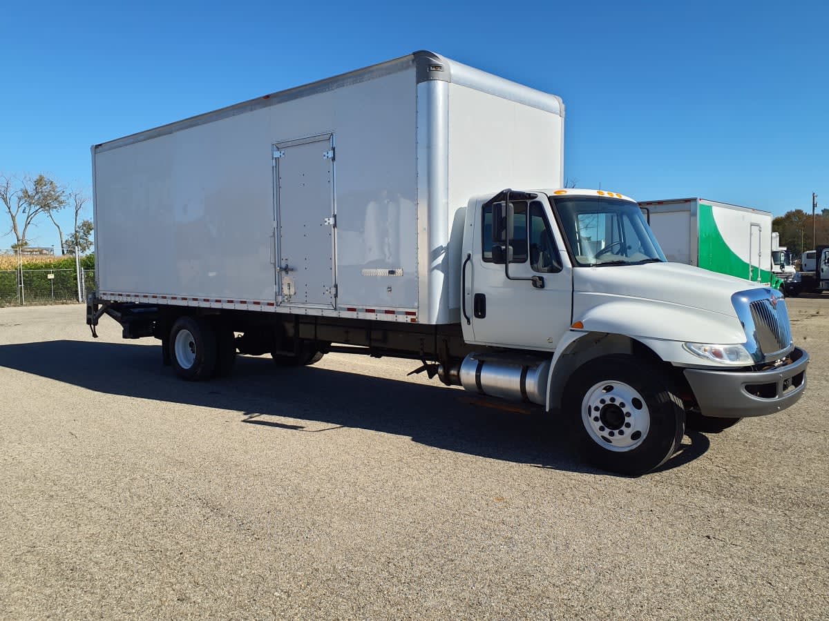 2019 International 4300 in Wayland, MI — photo 3