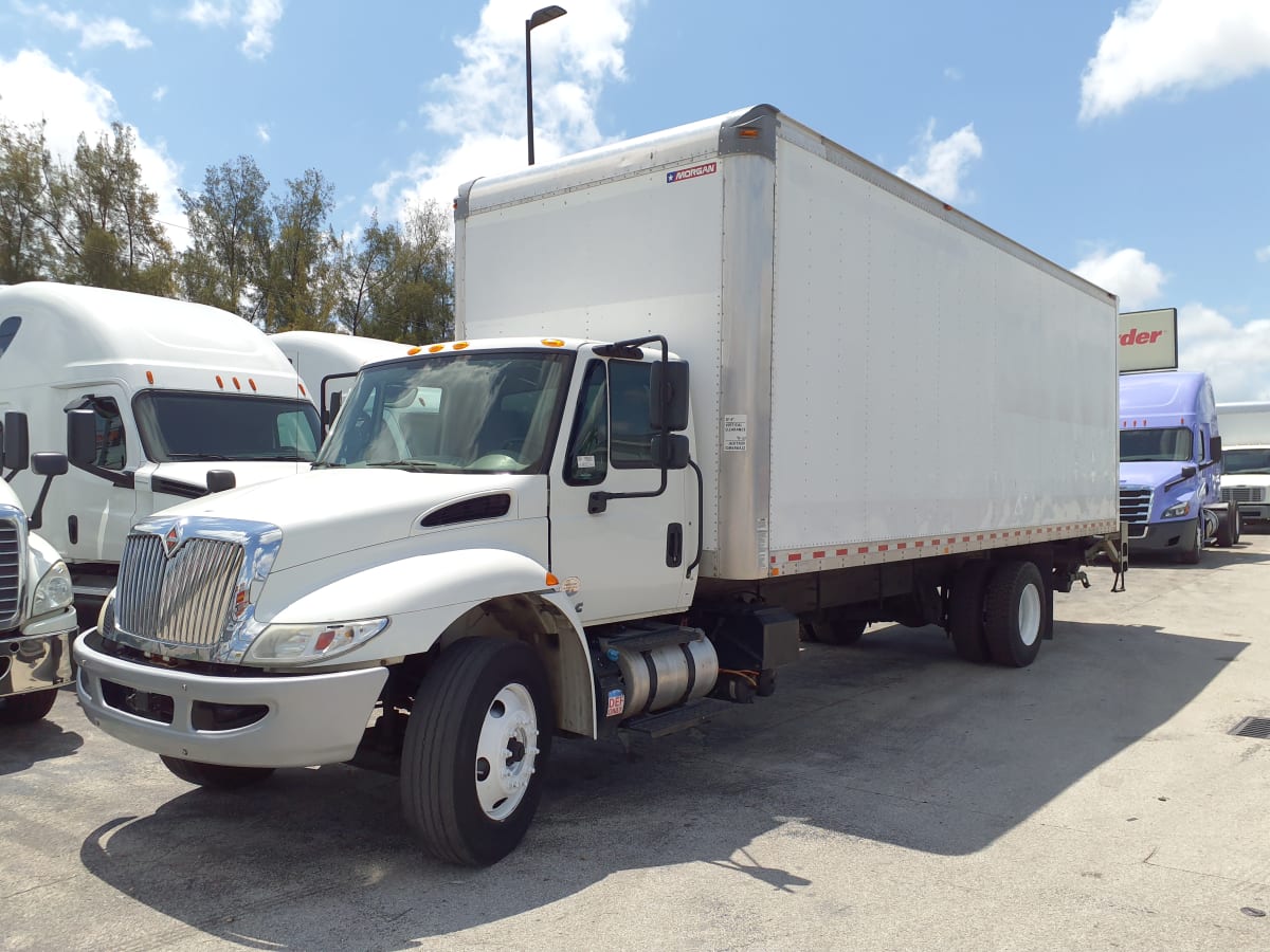 2019 Navistar International 4300 870372