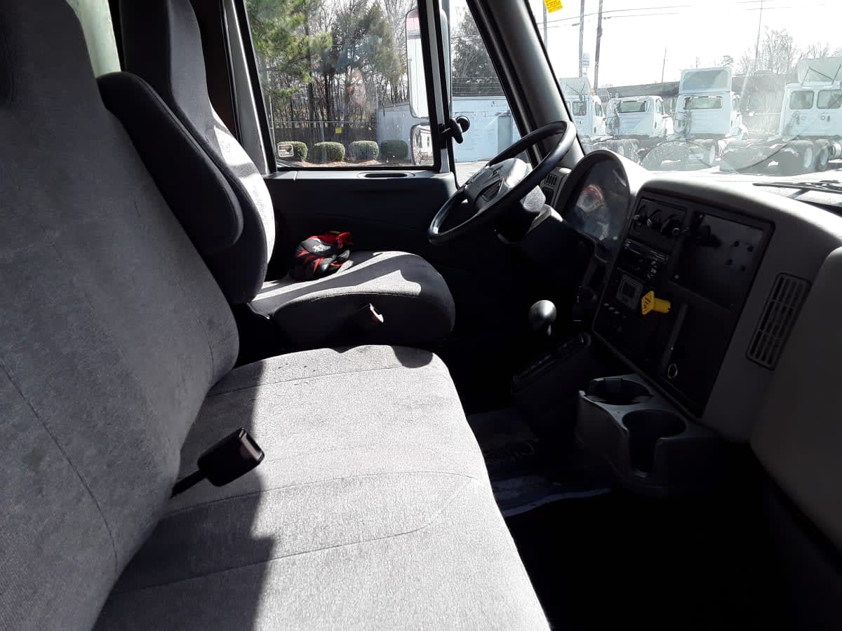 2019 Navistar International 4300 870373