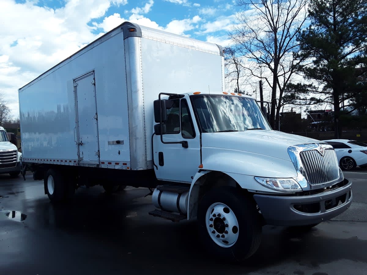 2019 Navistar International 4300 870373