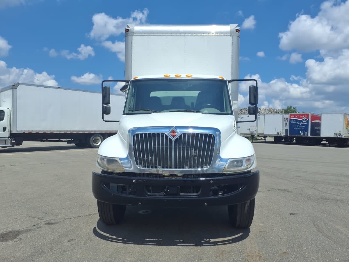 2019 International 4300 in Taylor, MI — photo 2