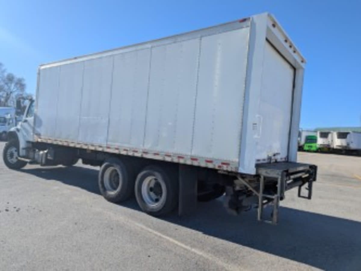 2019 Freightliner/Mercedes M2 106 870482