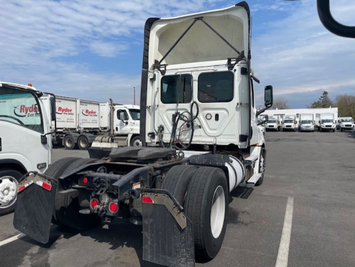 2019 Freightliner - image 4