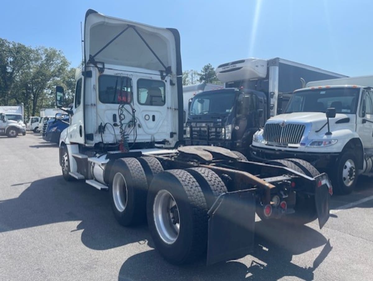 2019 Freightliner - image 6