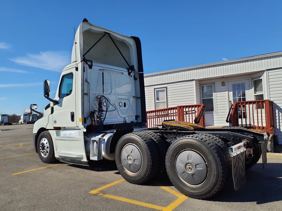 2019 Freightliner/Mercedes NEW CASCADIA PX12664 870535