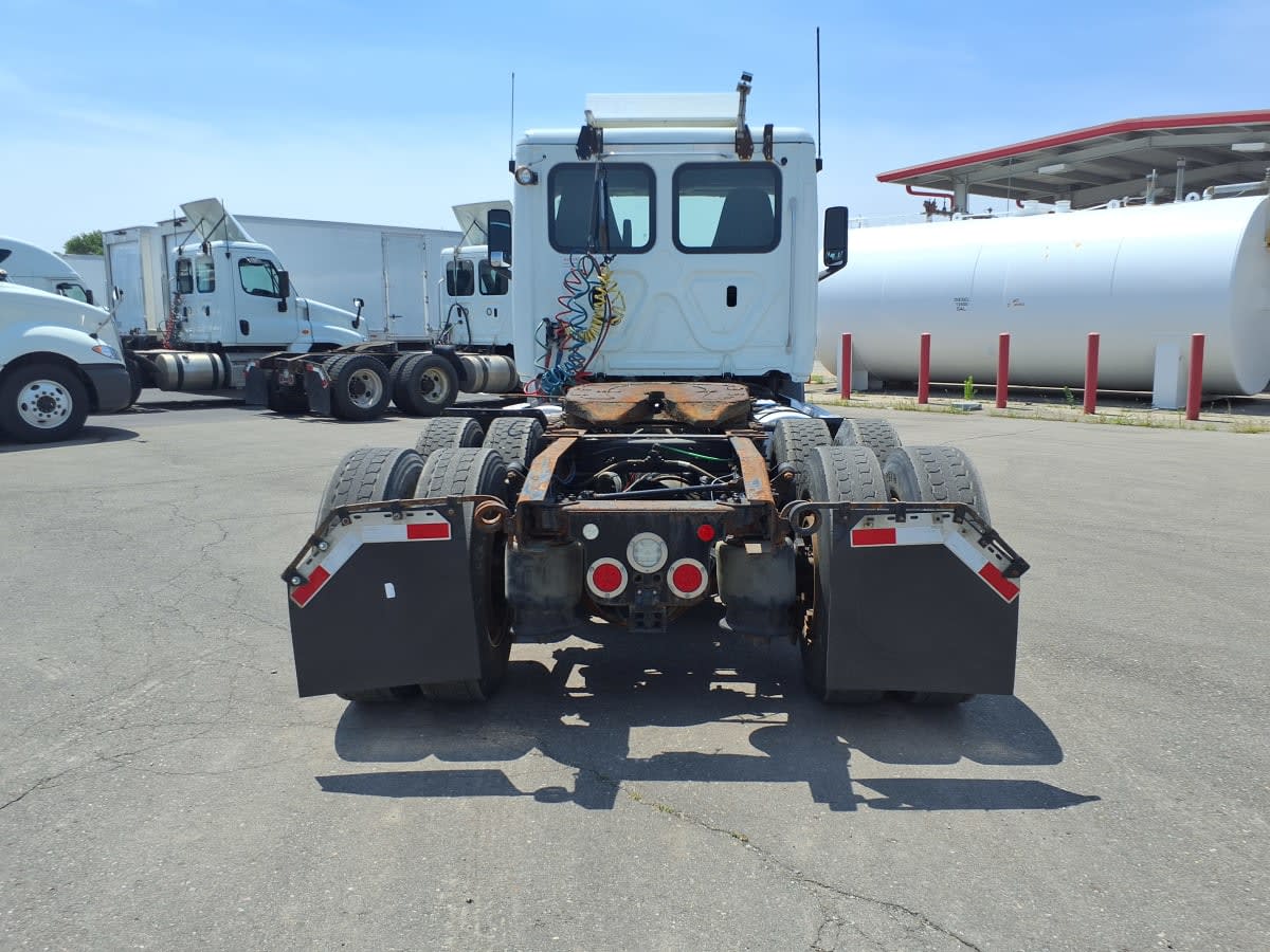 2019 Freightliner Cascadia in Taylor, MI — photo 5