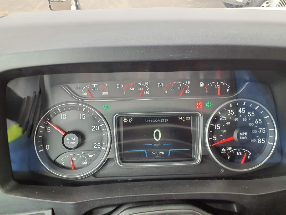 2019 Navistar International LT625 SLPR CAB 870558