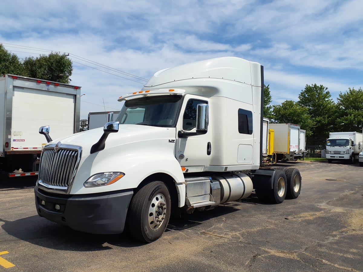 2019 Navistar International LT625 SLPR CAB 870559