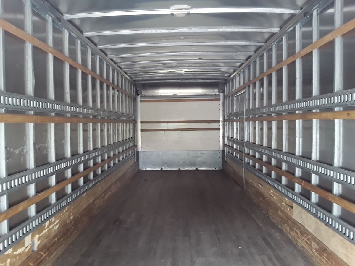 2019 Freightliner M2 106 870692