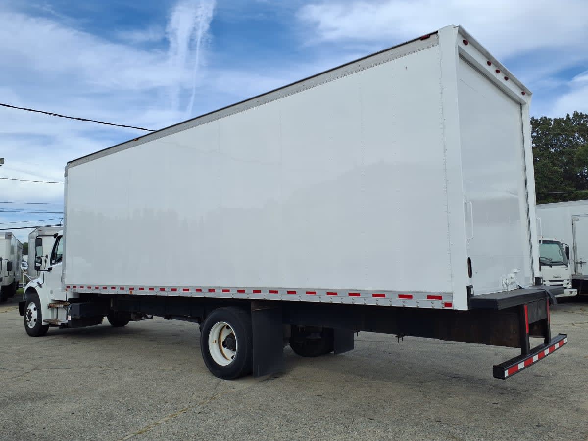 2019 Freightliner M2 106 870700