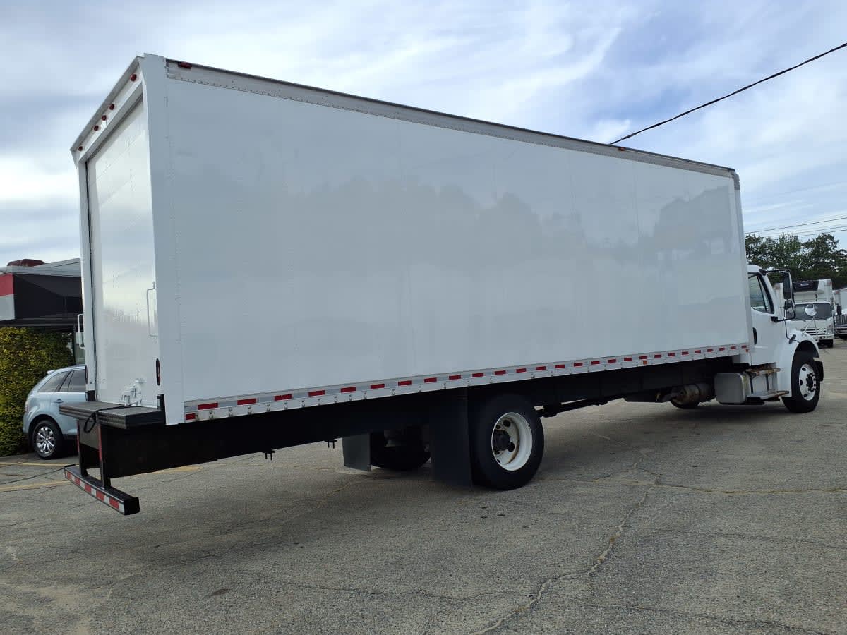 2019 Freightliner M2 106 870700