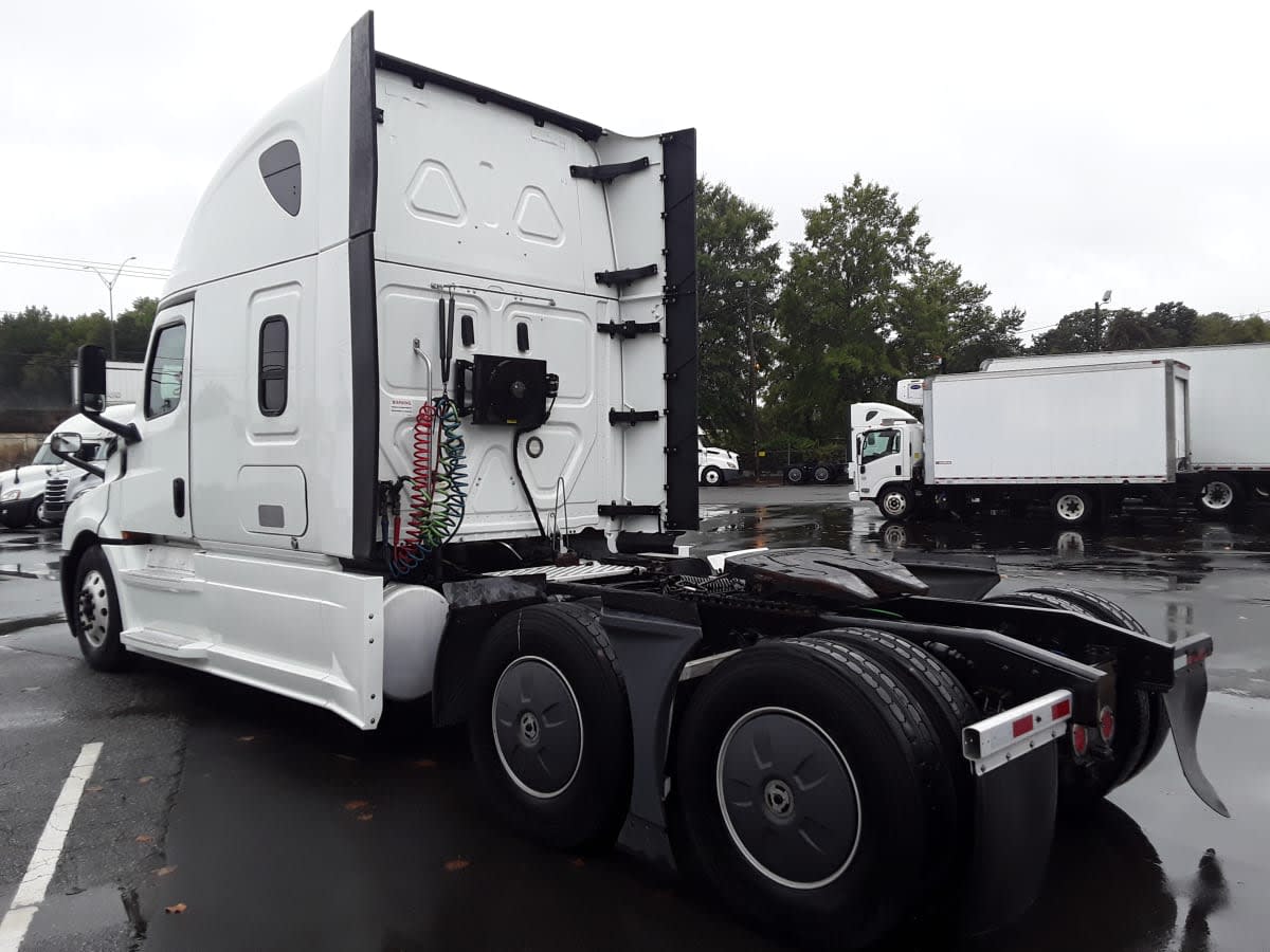 2019 Freightliner NEW CASCADIA PX12664 870702