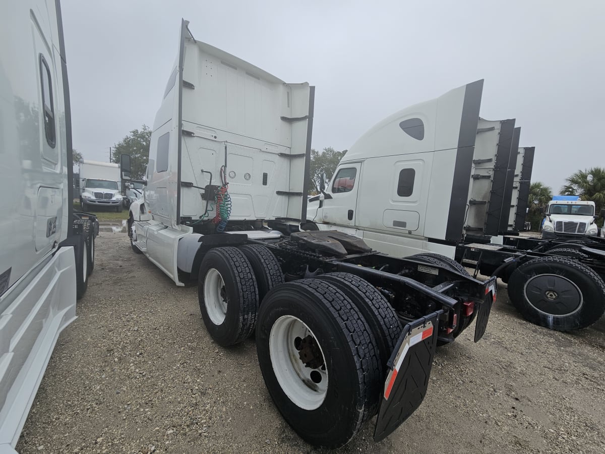 2019 Navistar International LT625 SLPR CAB 870722