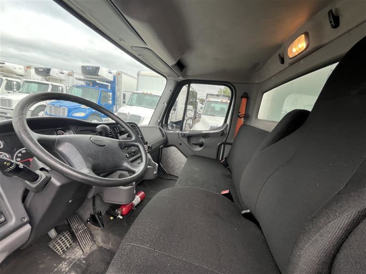 2019 Freightliner/Mercedes M2 106 870735
