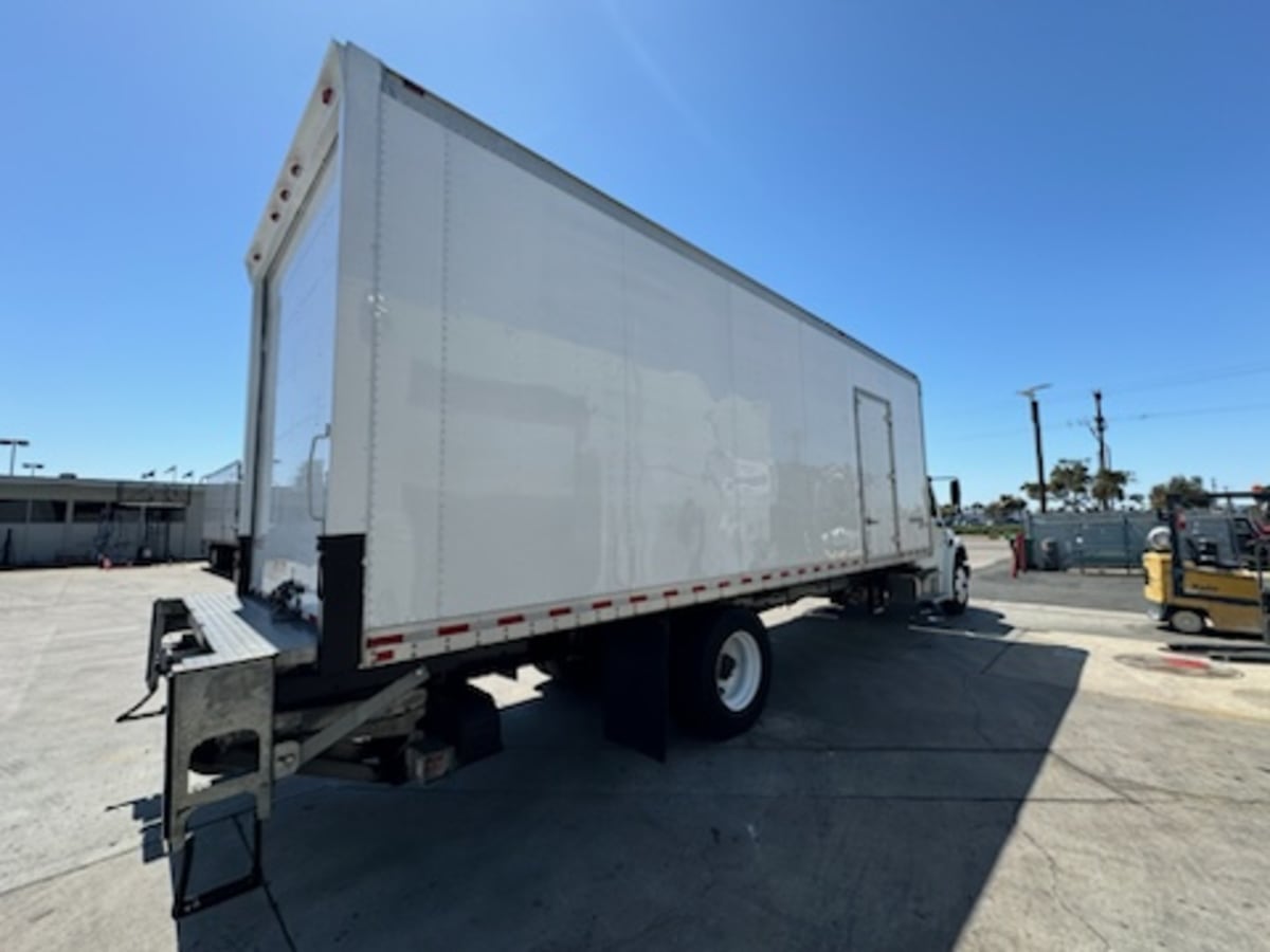 2019 Freightliner/Mercedes M2 106 870746