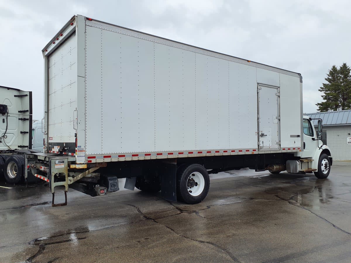 2019 Freightliner M2 106 870748