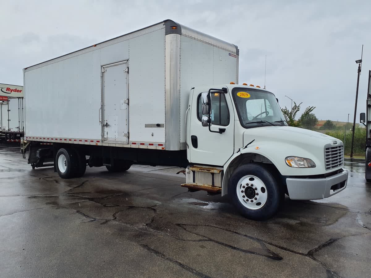 2019 Freightliner M2 106 870748