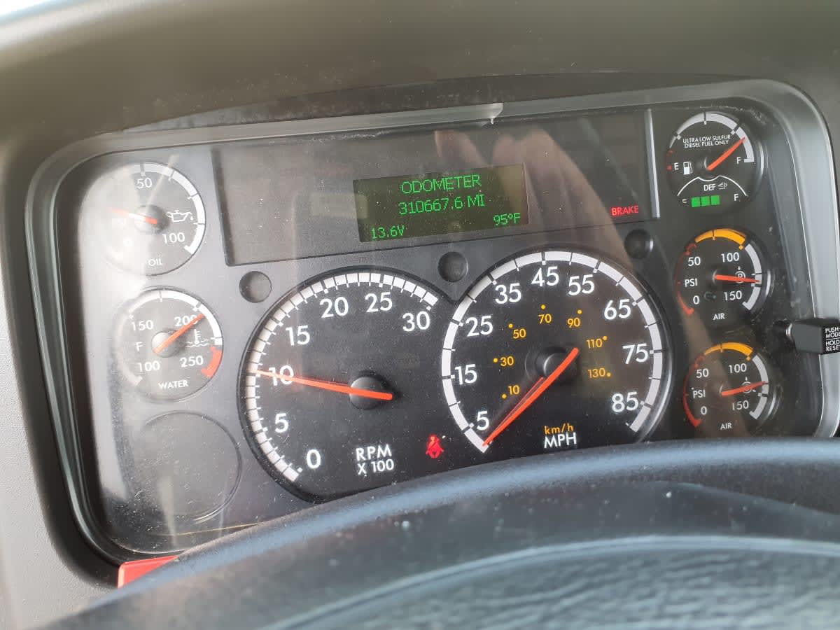 2019 Freightliner/Mercedes M2 106 870758