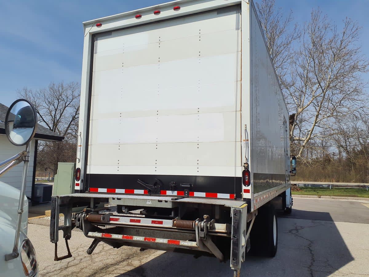 2019 Freightliner/Mercedes M2 106 870758