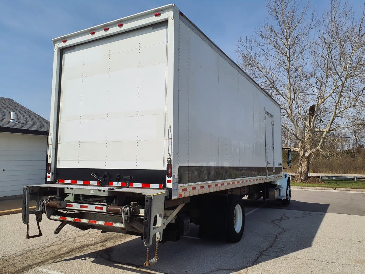 2019 Freightliner/Mercedes M2 106 870758