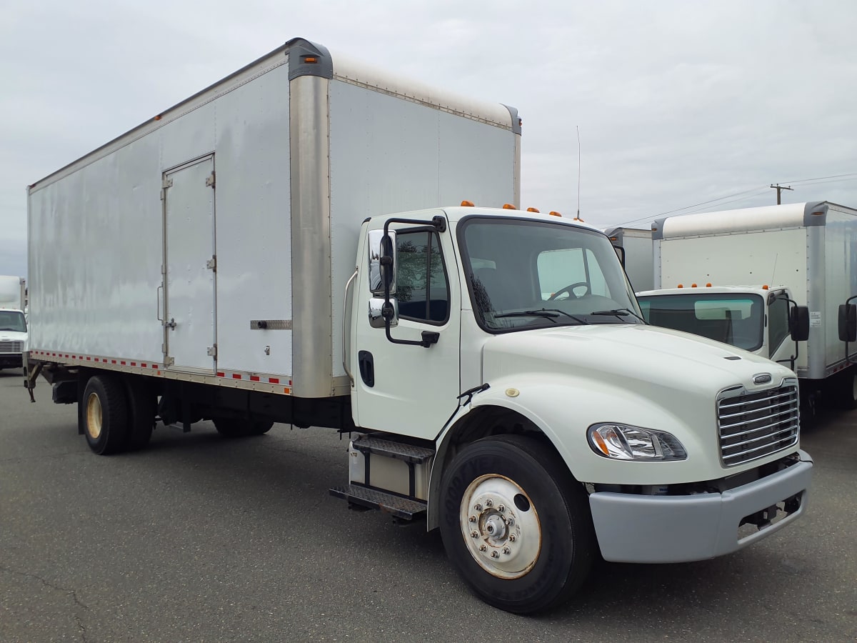 2019 Freightliner/Mercedes M2 106 870781