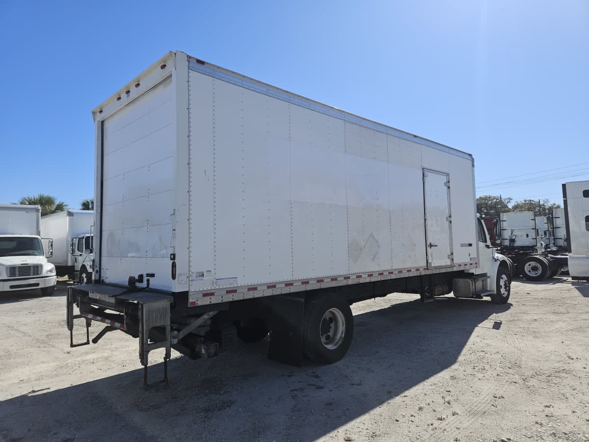 2019 Freightliner/Mercedes M2 106 870788